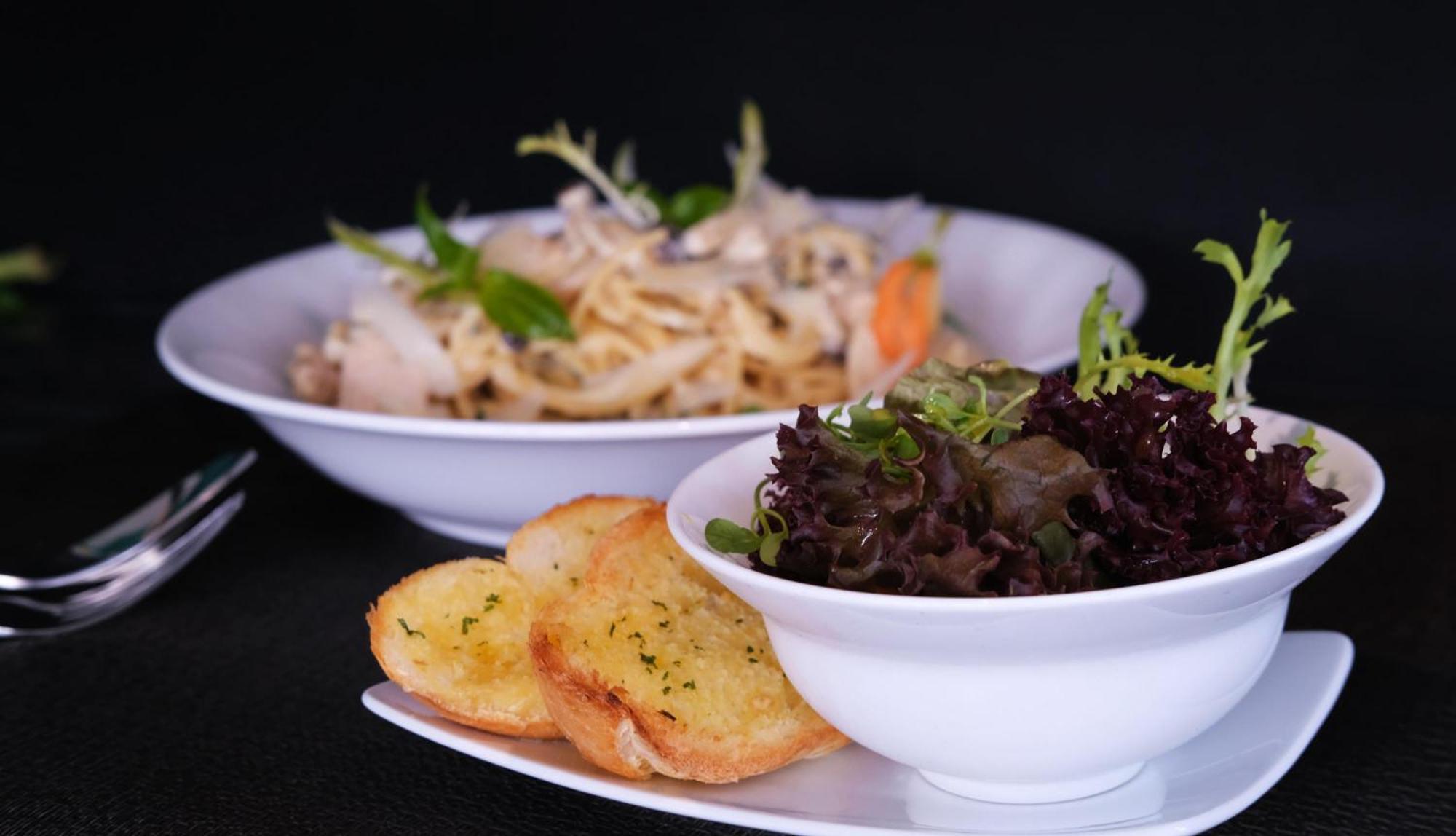 The Bloom Classic - Hotel And Bistro 하노이 외부 사진